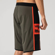 Load image into Gallery viewer, Former Manners 20 Trunk Men&#39;s Boardshort
