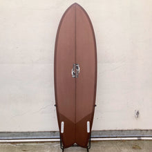 Load image into Gallery viewer, Ponto Surfboards Ringo Twin Brown 6&#39;2&quot; Futures
