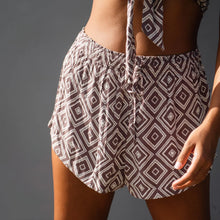 Load image into Gallery viewer, Volcom Retrospectable Women&#39;s Shorts
