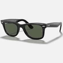 Load image into Gallery viewer, Ray-Ban Original Wayfarer Sunglasses Polarized Black/Green
