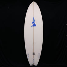 Load image into Gallery viewer, Roberts Surfboards Twinvader 5&#39;11&quot;
