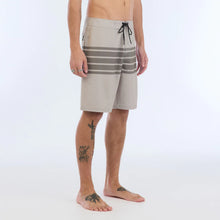 Load image into Gallery viewer, IPD 101 Fit Macker 20&quot; Boardshort
